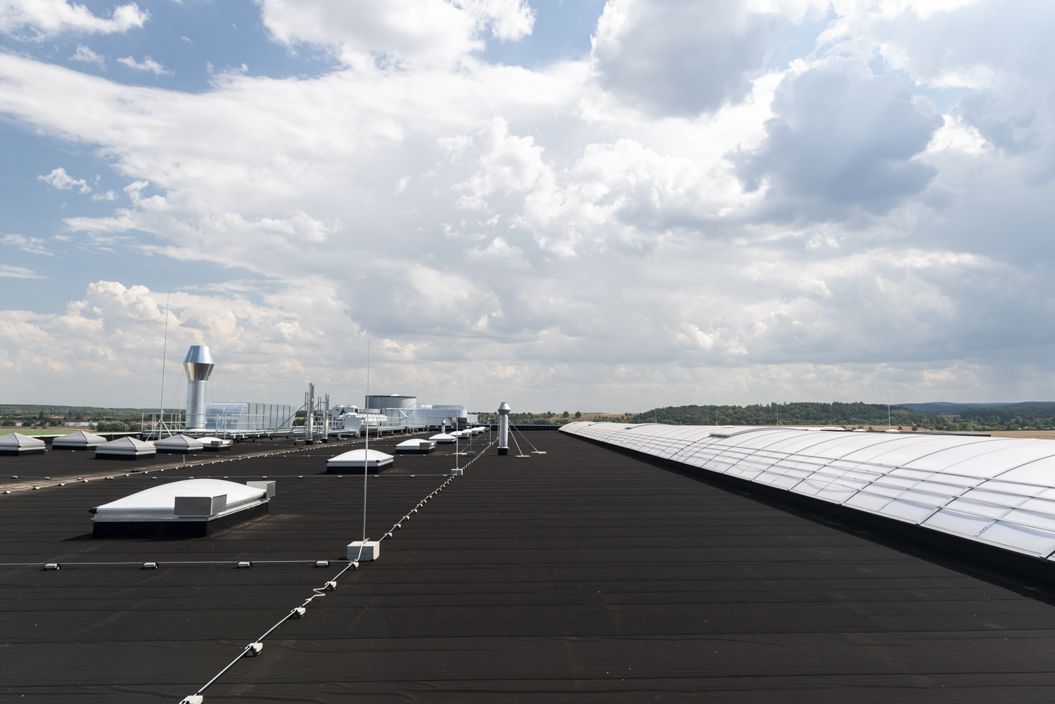 Large completed HERTALAN EPDM roof in Waltershausen